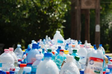 Impuesto sobre plásticos no reutilizables